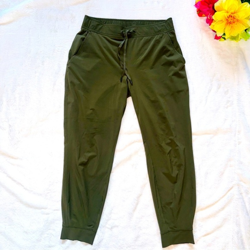 Eddie Bauer olive green joggers